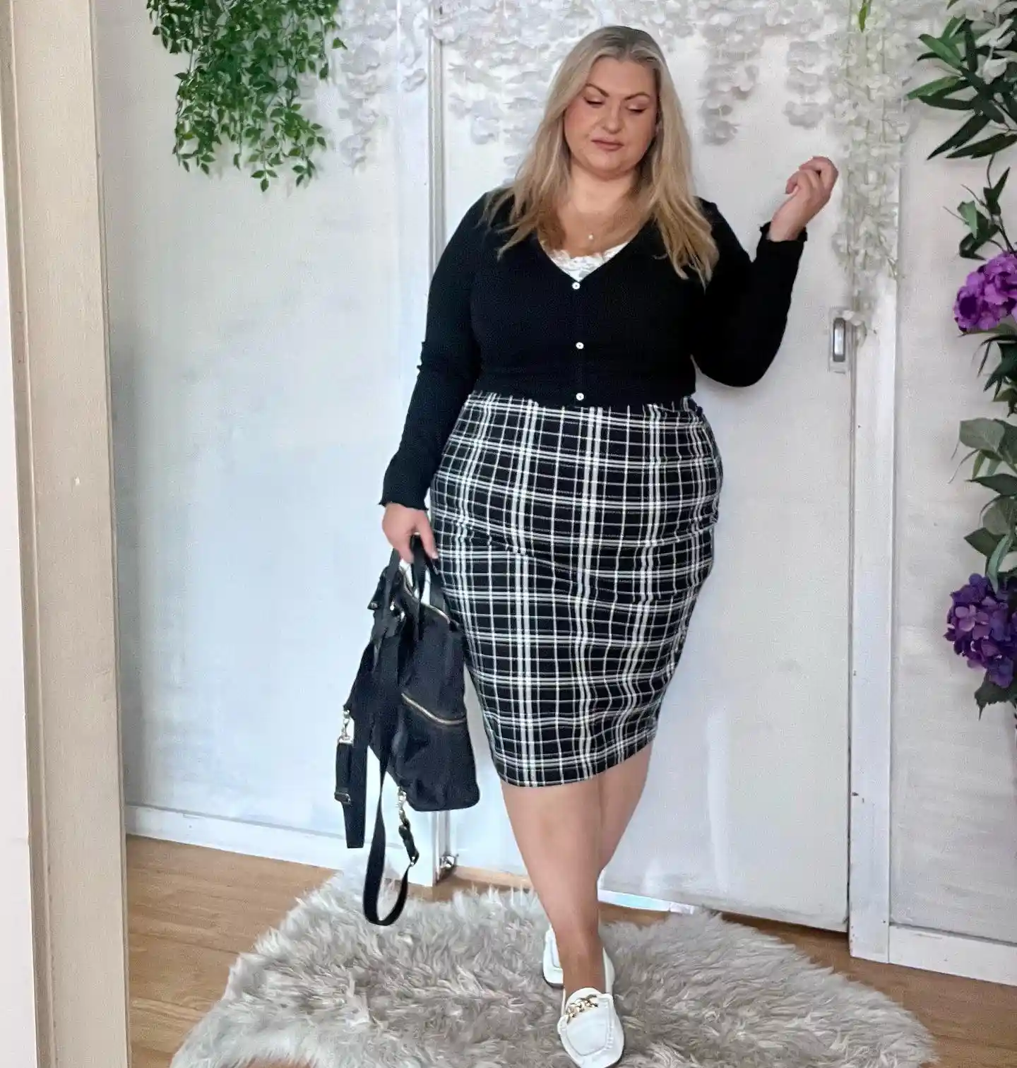 professional outfits for plus size petite women over 50