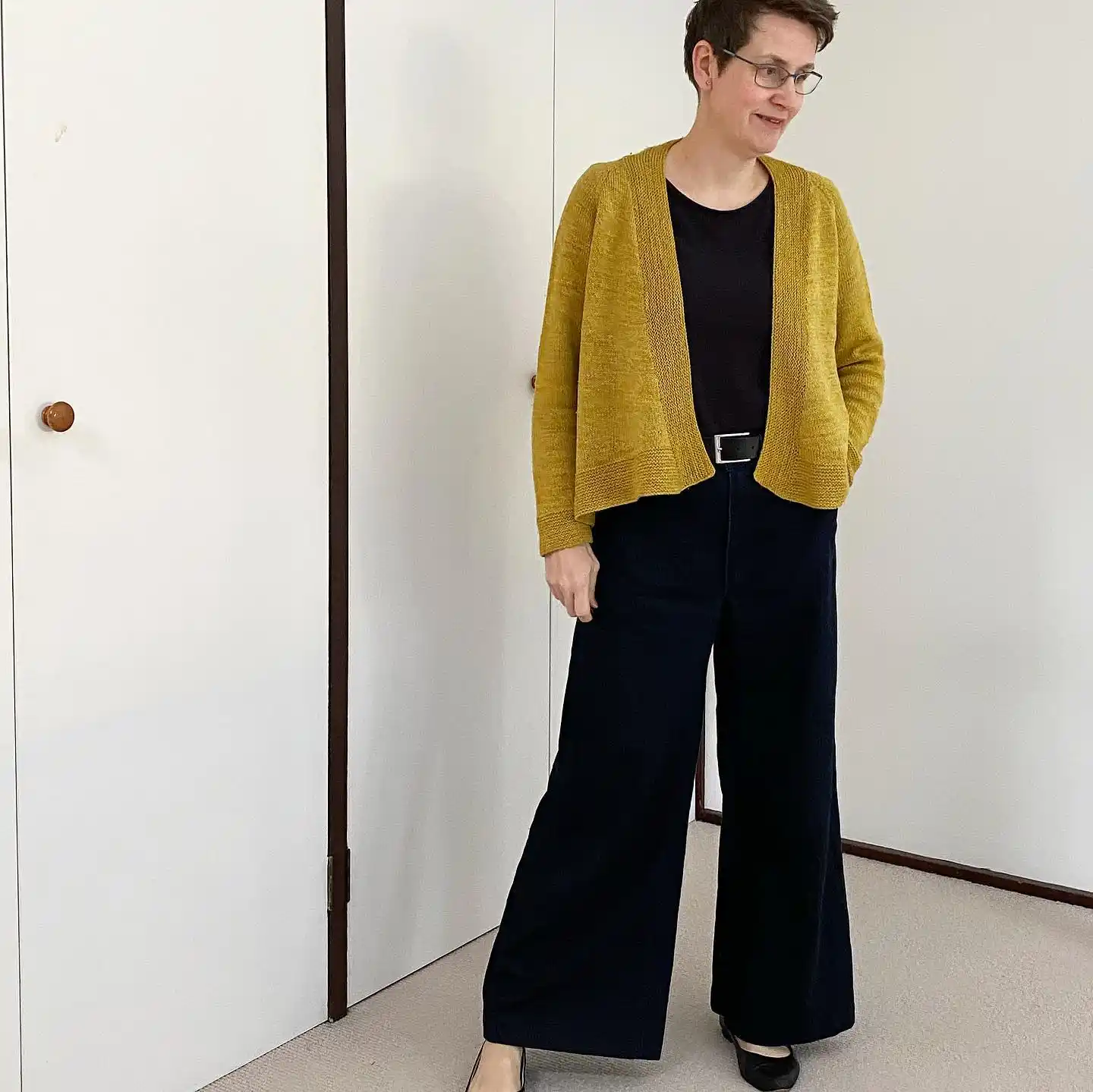 18 Cardigan Outfits for Plus Size Petite Women Over 50 That Feel Cozy and Chic 8 cardigan outfits for plus size petite women over 50