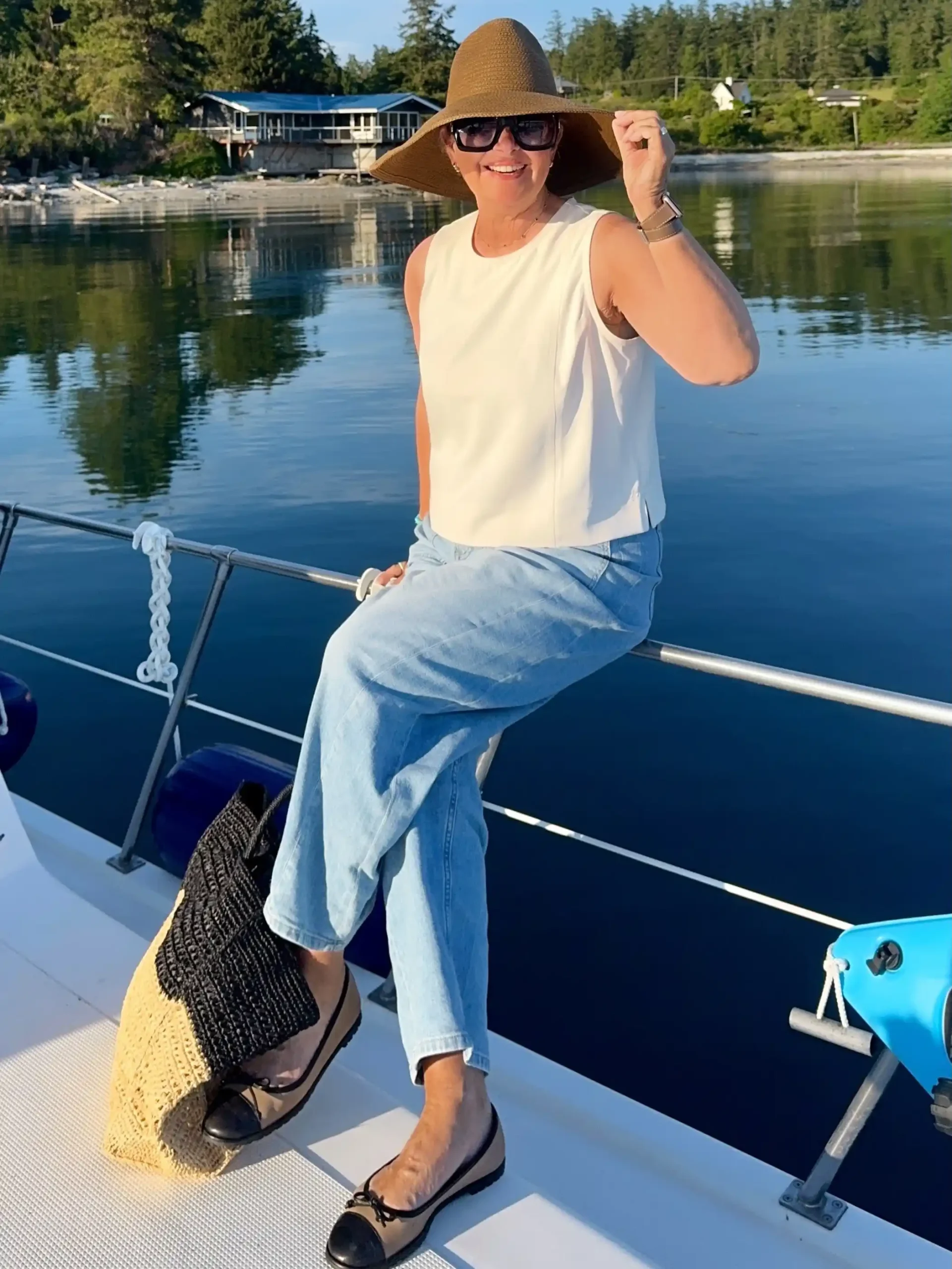 16 Plus Size Petite Women Over 50 Outfit Ideas You Need to Try 9 plus size petite women over 50 outfit ideas
