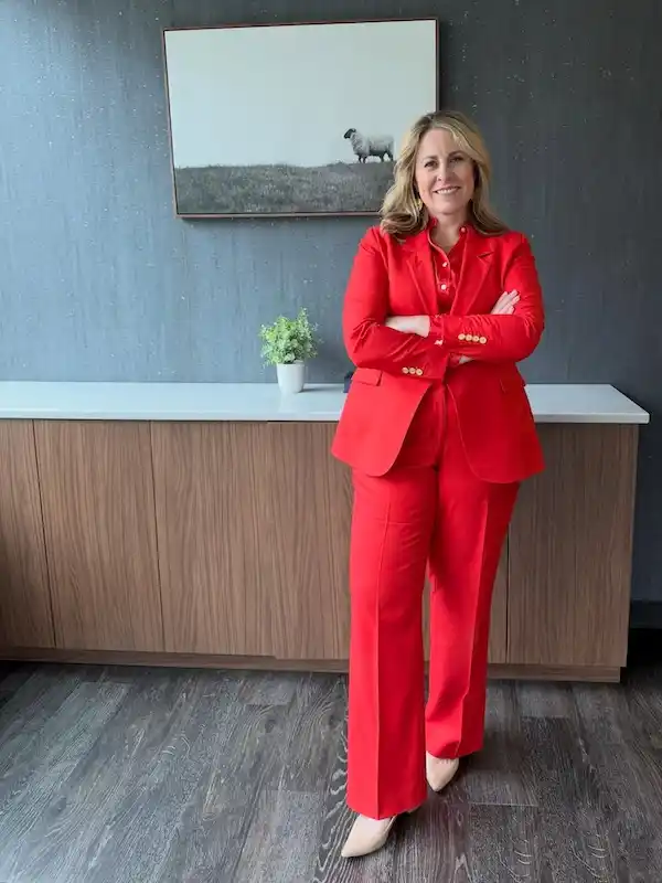 professional outfits for plus size petite women over 50