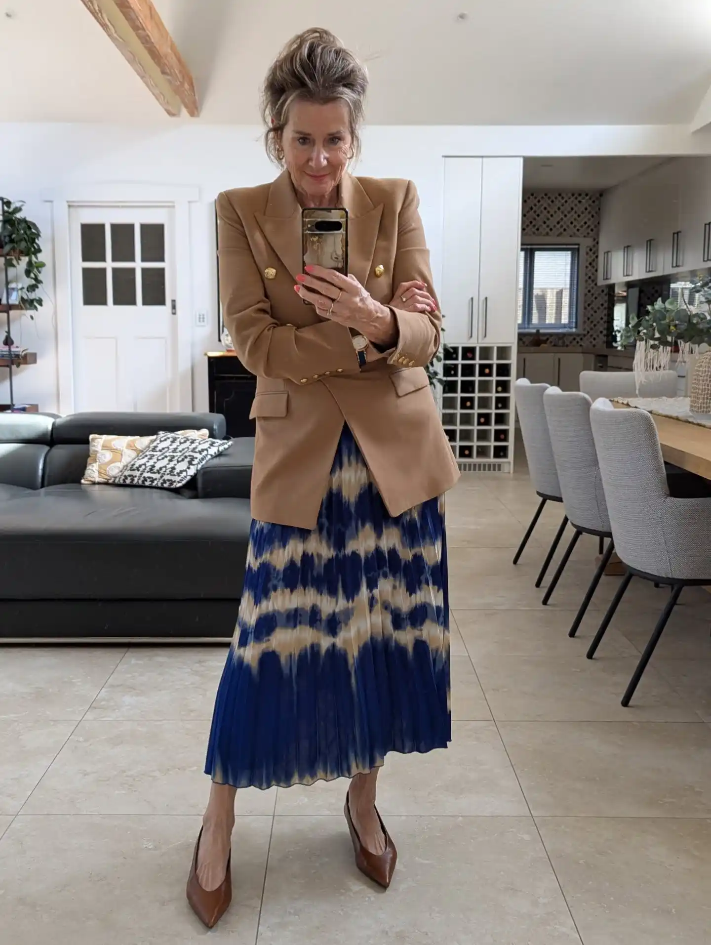 camel and tan outfits for plus size petite women over 50