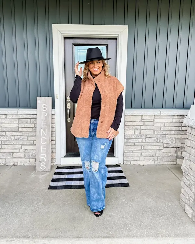 thanksgiving outfits for women who are hosting dinner