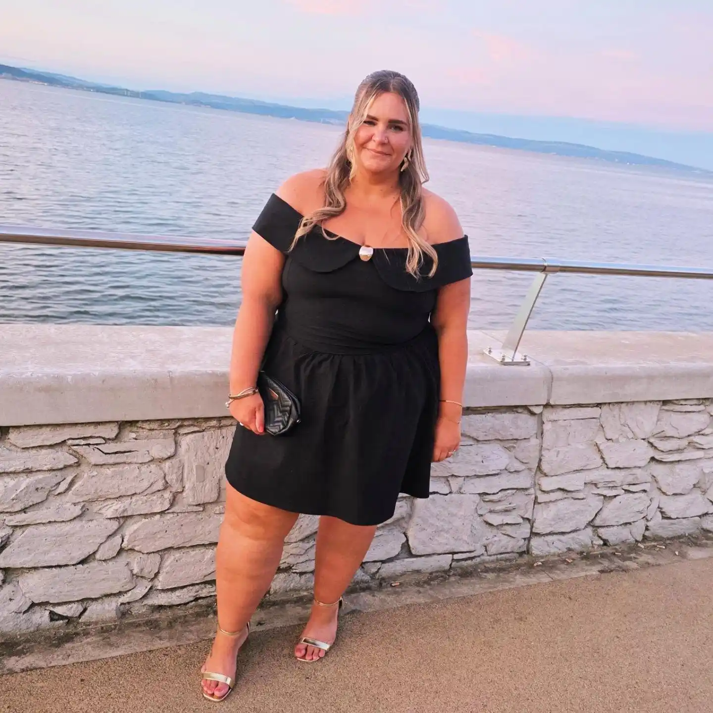 22 Outfits That Hide the Belly for Plus Size Petite Women Over 50 4 outfits that hide belly plus size petite women over 50