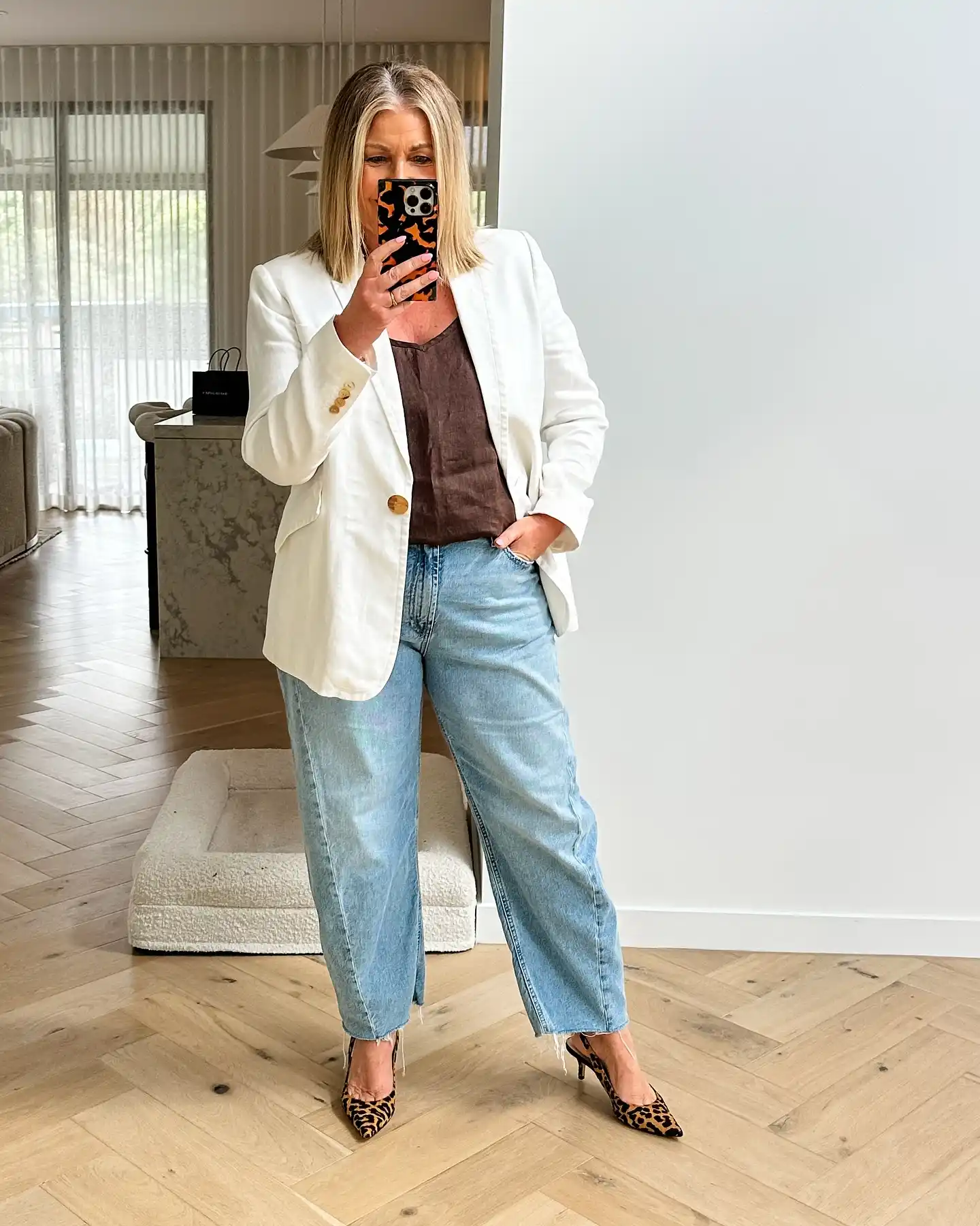 18 Autumn Outfits for Short Curvy Women Over 50 You Will Actually Wear 16 autumn outfits for short curvy women over 50