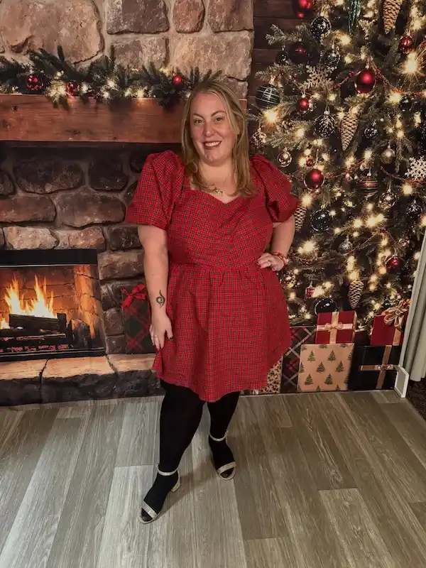holiday party outfits for plus size petite women over 50