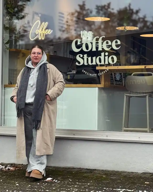 winter outfits for plus size petite women over 50