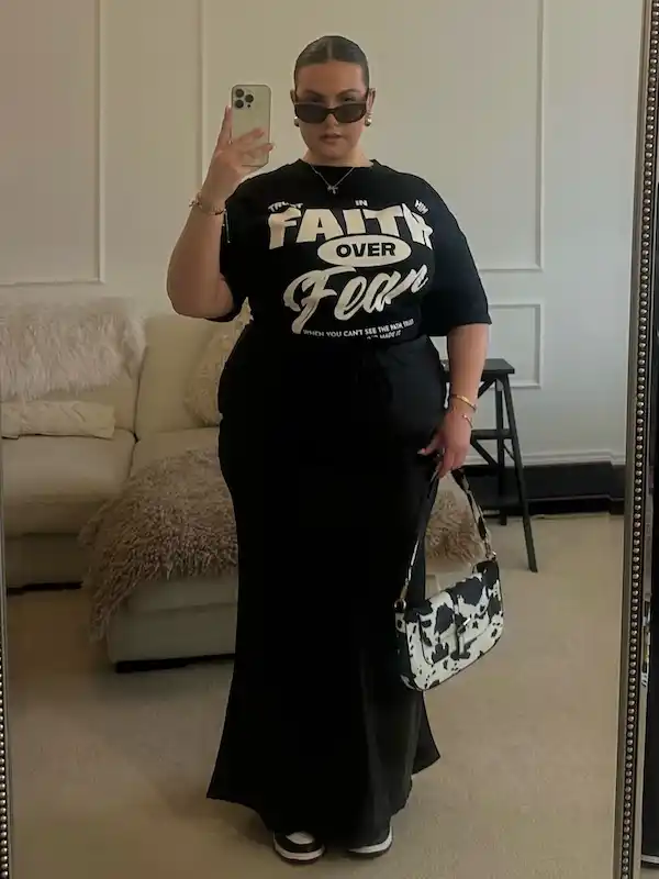 family photo outfits for plus size petite women over 50