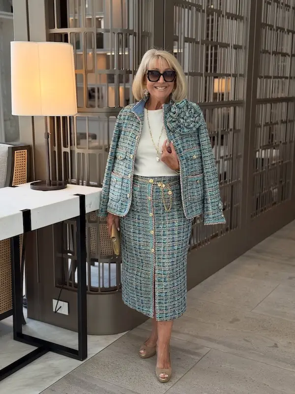 winter fashion for short curvy women over 50