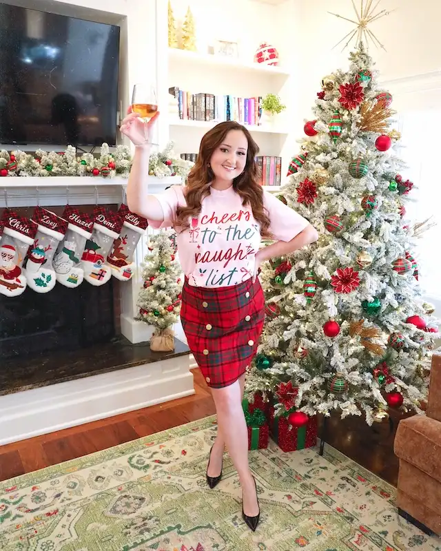 16 Christmas Party Outfits for Petite Plus Size Women Over 50 2 christmas party outfits for petite plus size women over 50